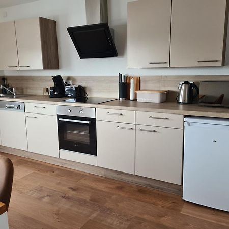 Ferienwohnung In Erftstadt 2 Min Fusslaeufig Zum Bahnhof, Phantasialand, Koeln, Koeln Messe, Eifel Eksteriør billede