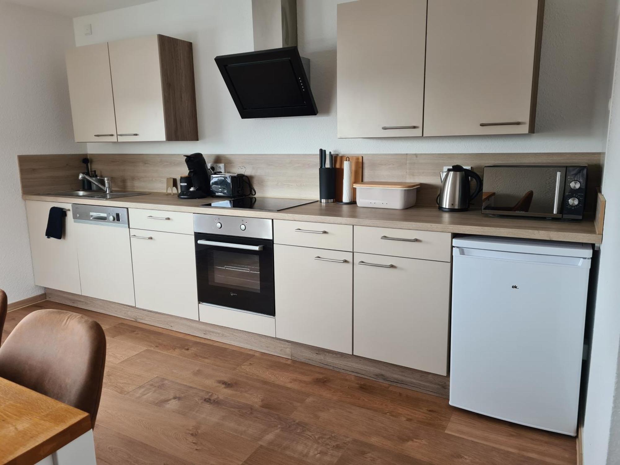 Ferienwohnung In Erftstadt 2 Min Fusslaeufig Zum Bahnhof, Phantasialand, Koeln, Koeln Messe, Eifel Eksteriør billede