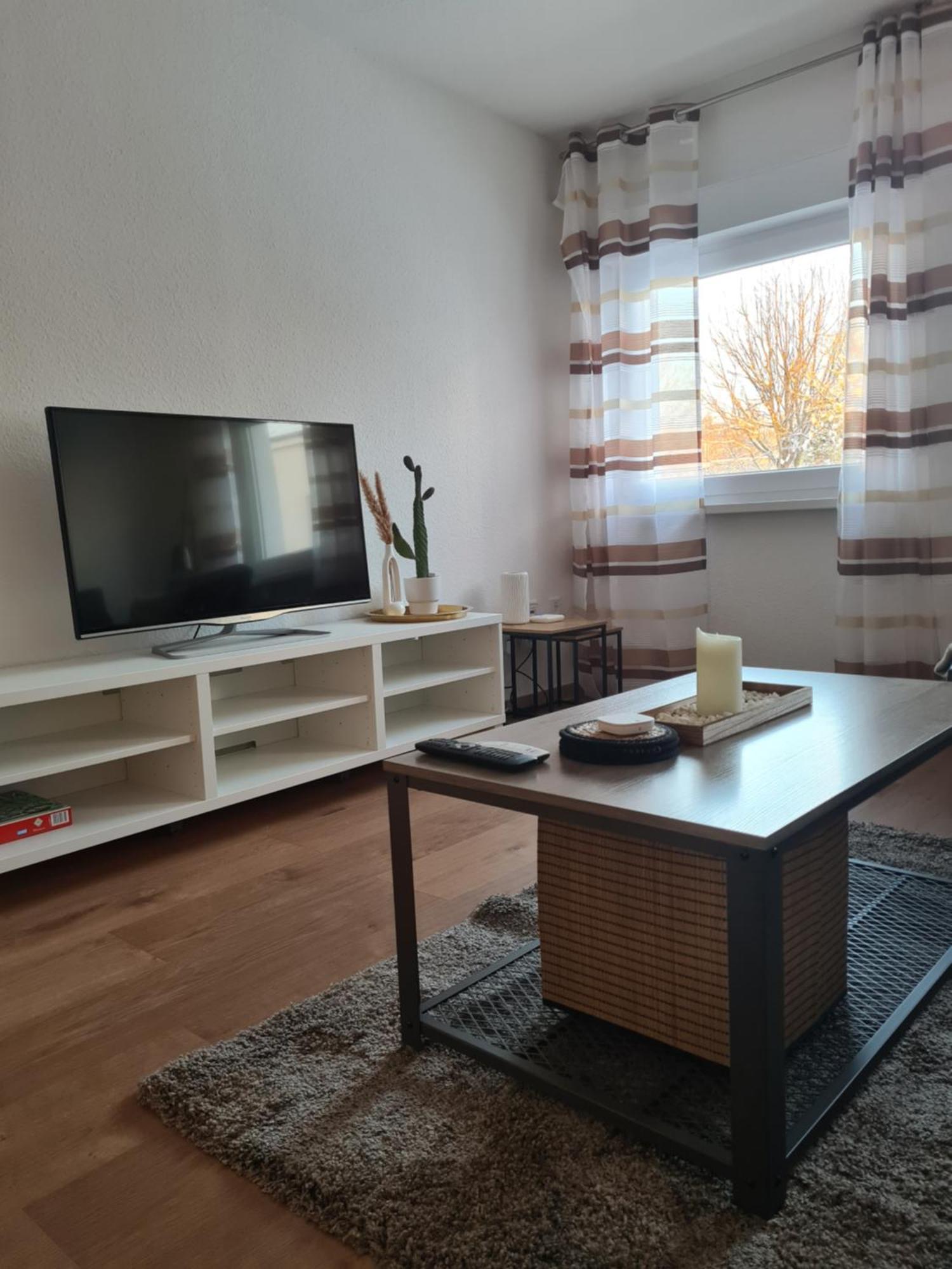 Ferienwohnung In Erftstadt 2 Min Fusslaeufig Zum Bahnhof, Phantasialand, Koeln, Koeln Messe, Eifel Eksteriør billede